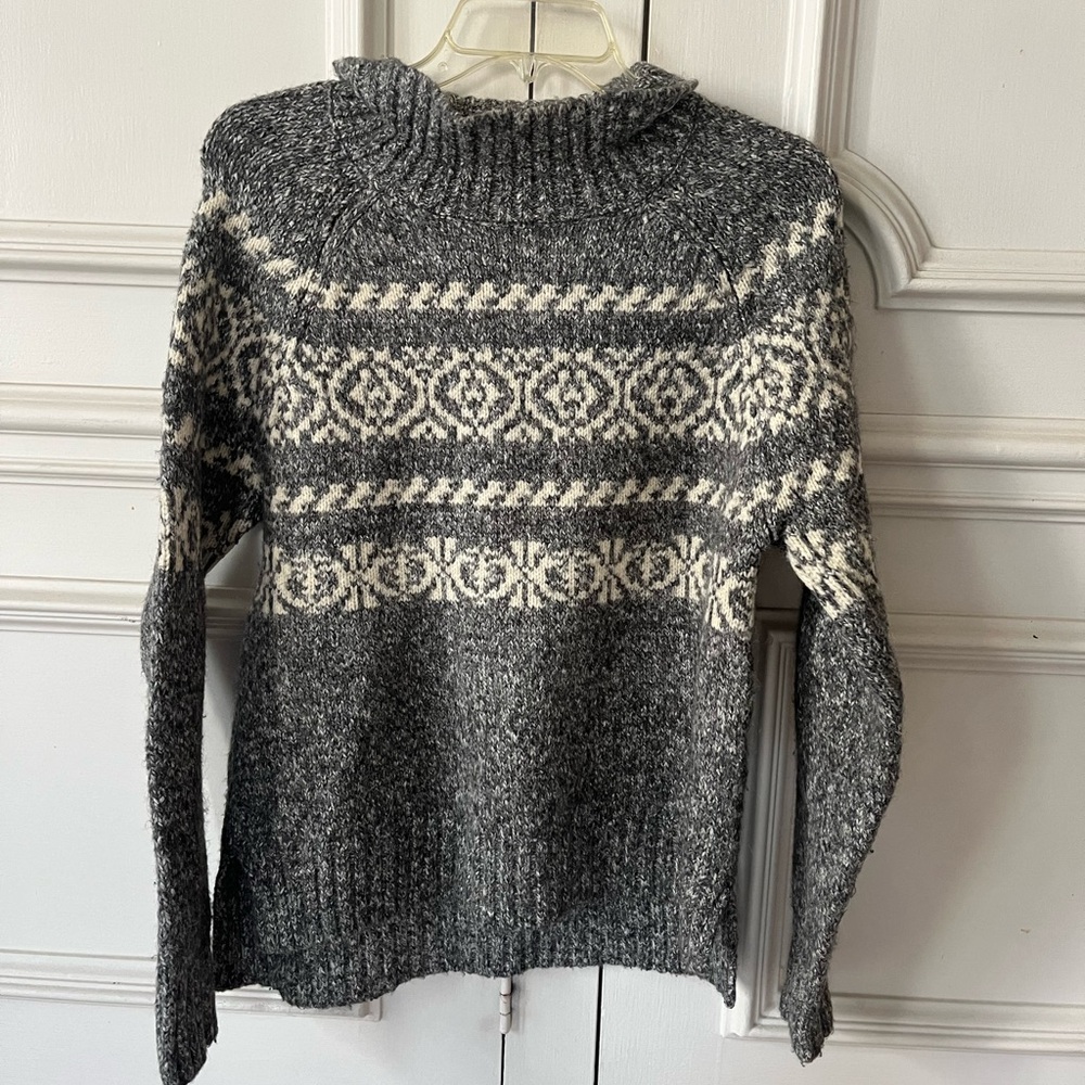 French connection knit sweater size M